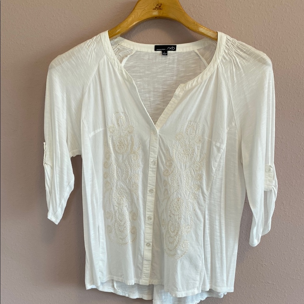 rxb Off white Button-Up Blouse Size L beautiful embroidery